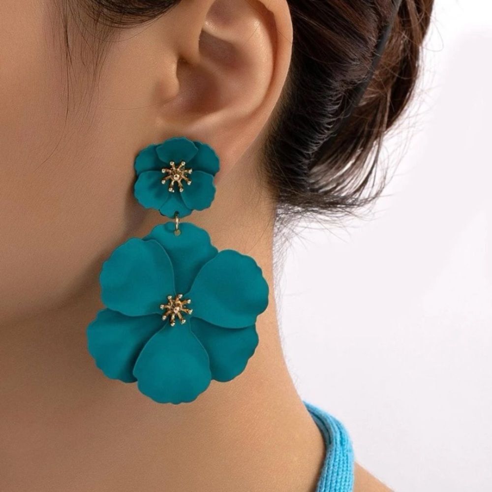 3for$20 NWT Flower Drop Earrings